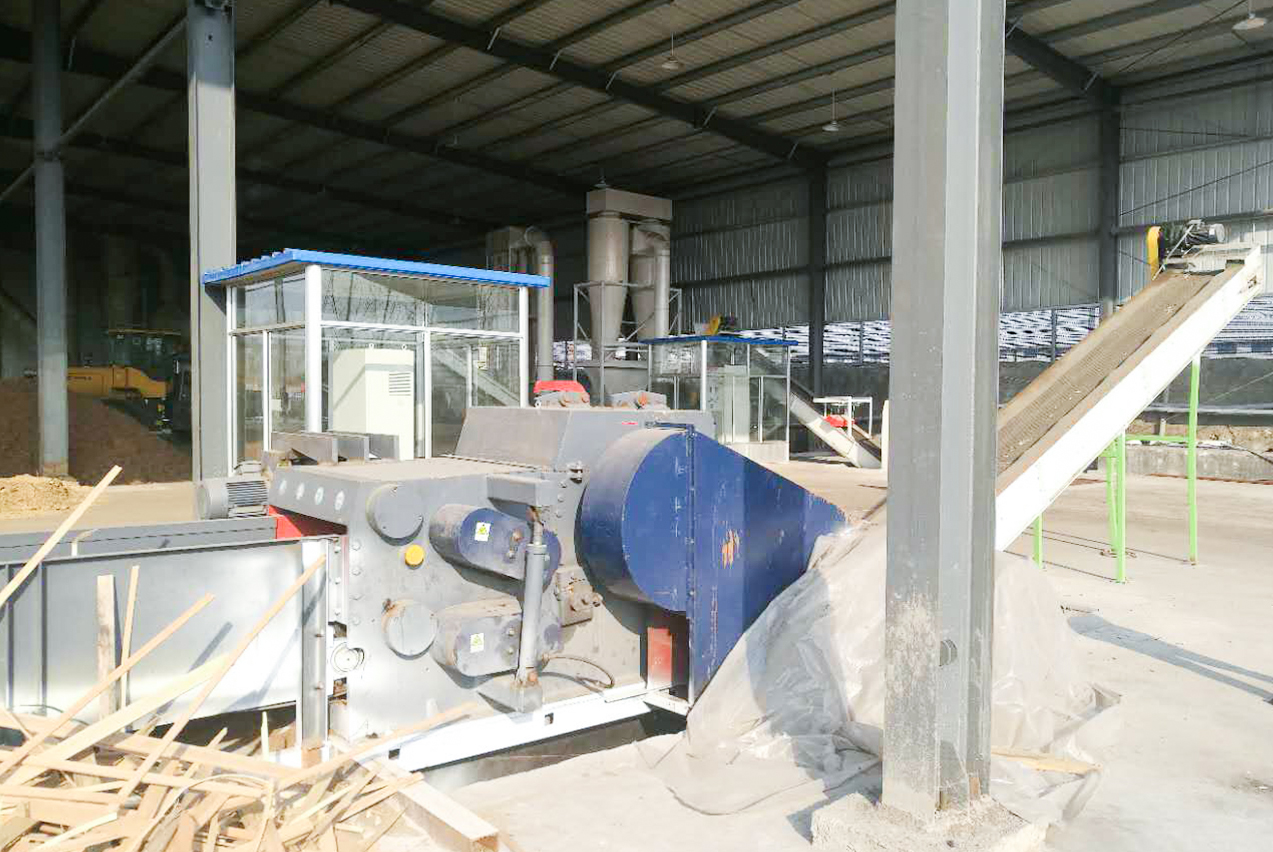 XPJ1250/XPJ1400 Biomass Wood Comprimens cum catena vel Cingulum Conveyor